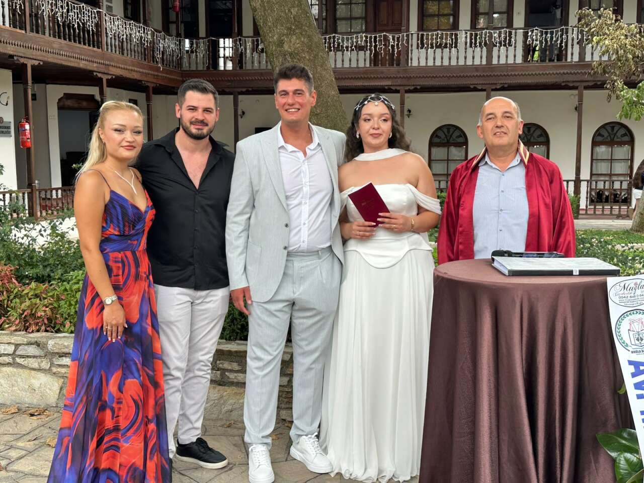 Toraman ve Ertop Ailelerinin Mutlu Günü: Göktuğ ile İrem Hayatlarını Birleştirdi 2